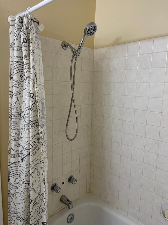 Mt Pleasant Nw 2 Bedrooms 500 YYC Eksteriør bilde
