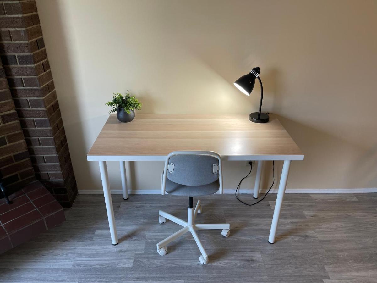 Mt Pleasant Nw 2 Bedrooms 500 YYC Eksteriør bilde