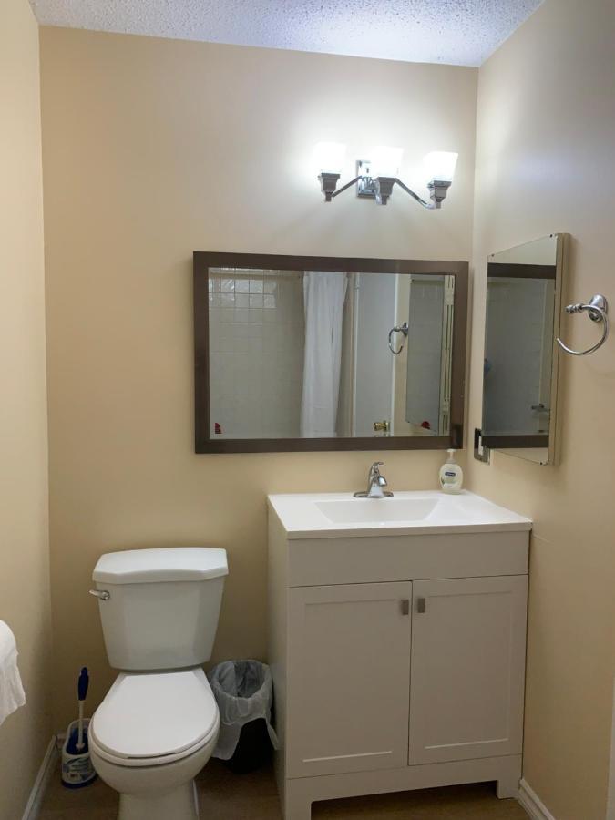 Mt Pleasant Nw 2 Bedrooms 500 YYC Eksteriør bilde